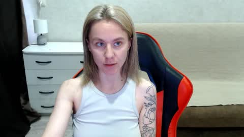 Snapshot of baby_kitte chatting on 10-18-25, 09:10 baby_kitte online show from 10-18-25, 09:10