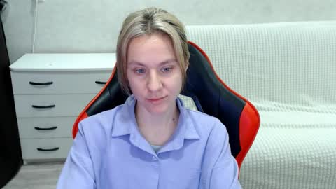 Snapshot of baby_kitte chatting on 10-28-25, 03:32 baby_kitte online show from 10-28-25, 03:32