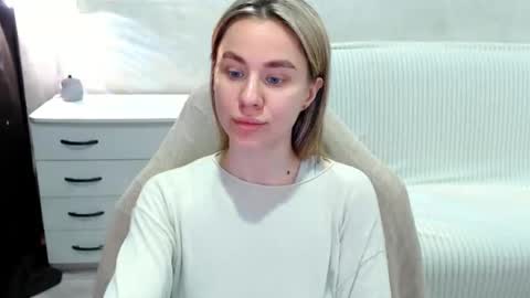 Snapshot of baby_kitte chatting on 11-14-25, 03:49 baby_kitte online show from 11-14-25, 03:49