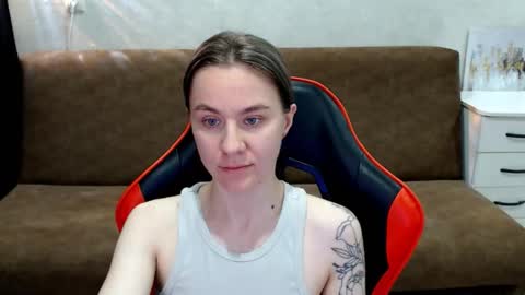 Snapshot of baby_kitte chatting on 11-18-25, 03:23 baby_kitte online show from 11-18-25, 03:23