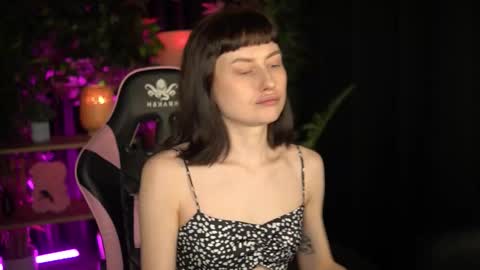 Snapshot of baby_luna_xo chatting on 01-14-26, 11:27 Hanna online show from 01-14-26, 11:27