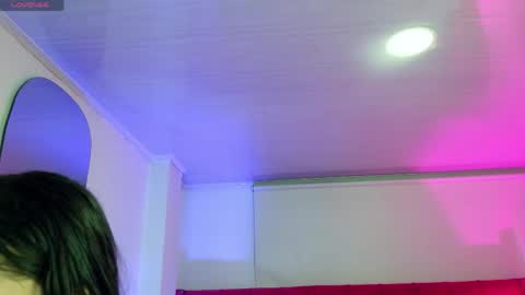Snapshot of baby_nicols_m chatting on 06-05-26, 10:54 Nico online show from 06-05-26, 10:54