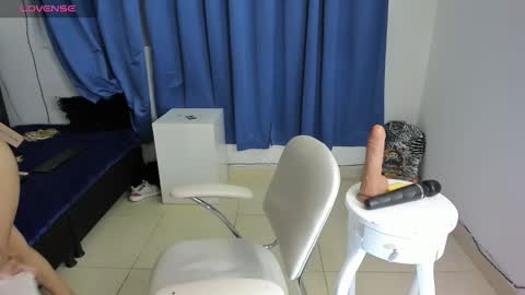 Snapshot of babychanell2 chatting on 11-11-25, 02:33 Baby Chanell online show from 11-11-25, 02:33