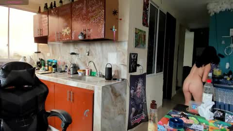 Snapshot of babychanell2 chatting on 11-26-25, 08:32 Baby Chanell online show from 11-26-25, 08:32