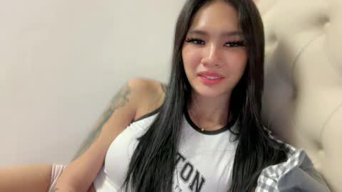 Clara online show from 02-17-26, 05:26