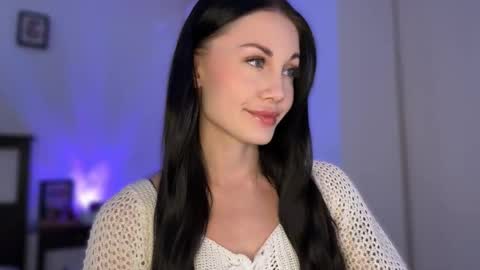 Snapshot of babycoffee chatting on 10-01-25, 11:05 Baby Coffee online show from 10-01-25, 11:05