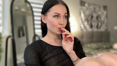 Snapshot of babycoffee chatting on 10-09-25, 10:24 Baby Coffee online show from 10-09-25, 10:24