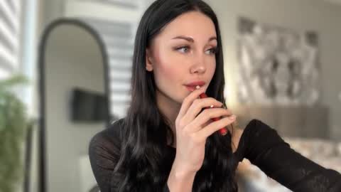 Snapshot of babycoffee chatting on 10-19-25, 09:21 Baby Coffee online show from 10-19-25, 09:21