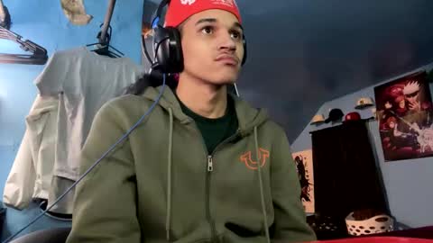 Snapshot of babyd0103 chatting on 12-07-24, 05:15 babyD online show from 12-07-24, 05:15