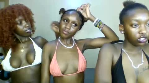 Snapshot of babydoll_230 chatting on 04-27-26, 04:05 Babydoll 230 online show from 04-27-26, 04:05