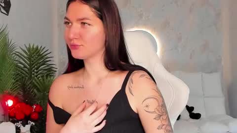 Sophia online show from 09-21-25, 04:03