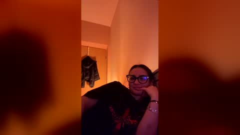 lola online show from 04-27-26, 09:57