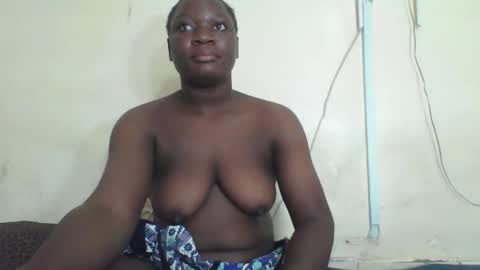 Snapshot of babymolly2 chatting on 04-25-26, 11:13 Rossy Kwekwe online show from 04-25-26, 11:13
