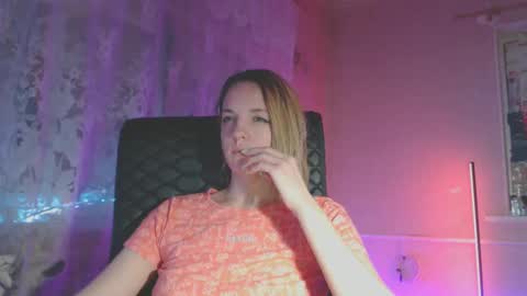 Snapshot of babymuro4ka chatting on 03-01-25, 08:31 Sonya online show from 03-01-25, 08:31