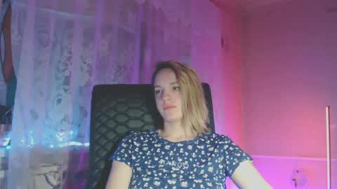 Snapshot of babymuro4ka chatting on 03-12-25, 11:33 Sonya online show from 03-12-25, 11:33