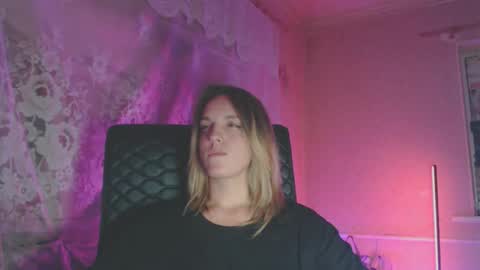 Snapshot of babymuro4ka chatting on 10-02-25, 05:42 Sonya online show from 10-02-25, 05:42