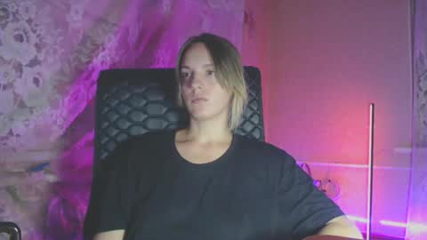 Snapshot of babymuro4ka chatting on 10-04-25, 06:50 Sonya online show from 10-04-25, 06:50