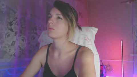 Snapshot of babymuro4ka chatting on 10-22-25, 05:13 Sonya online show from 10-22-25, 05:13