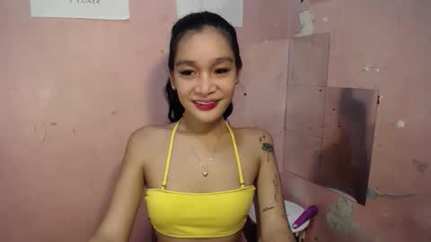 Snapshot of babynexy69 chatting on 09-13-25, 02:11 Nexie online show from 09-13-25, 02:11