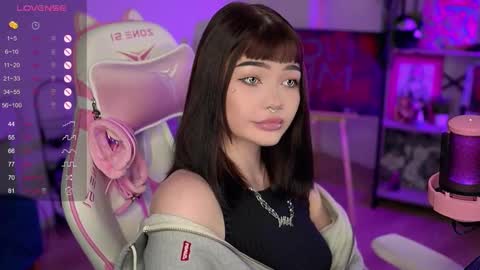 Nika online show from 12-15-24, 11:09