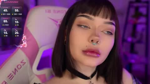 Snapshot of babyroxynill chatting on 02-01-26, 04:16 Nika online show from 02-01-26, 04:16