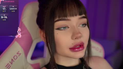 Snapshot of babyroxynill chatting on 02-23-26, 10:29 Nika online show from 02-23-26, 10:29