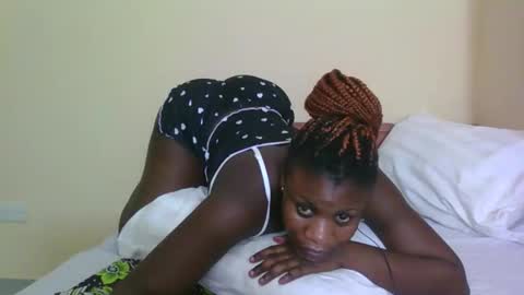 Snapshot of babyrozillah chatting on 04-25-26, 08:06 PRISCILLAH online show from 04-25-26, 08:06