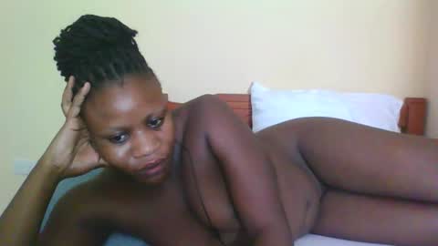 Snapshot of babyrozillah chatting on 05-04-26, 09:11 PRISCILLAH online show from 05-04-26, 09:11