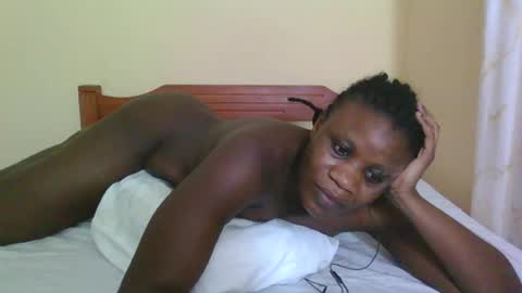 Snapshot of babyrozillah chatting on 06-13-26, 08:40 PRISCILLAH online show from 06-13-26, 08:40