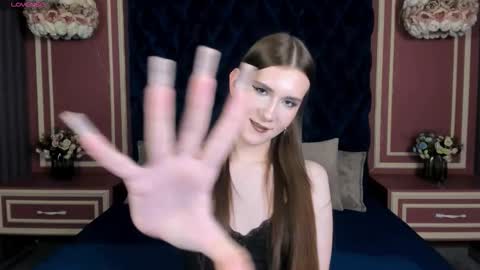 Snapshot of babyy_gloria chatting on 10-15-25, 10:15 Gloria online show from 10-15-25, 10:15