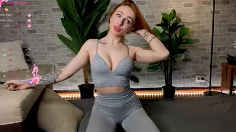 BabyyyLuna online show from 10-29-25, 02:58