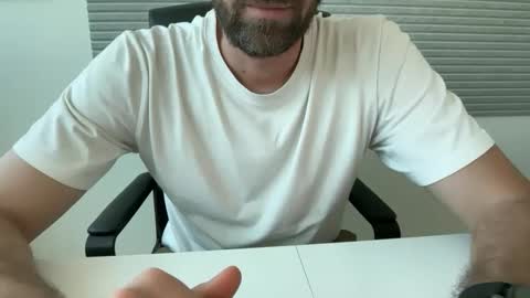 backtoureon online show from 05-29-26, 02:04