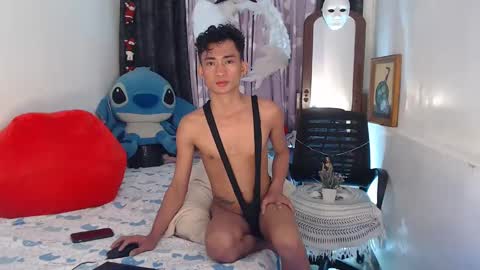 Snapshot of bad_boy_in_bed chatting on 02-26-25, 12:25 jay online show from 02-26-25, 12:25