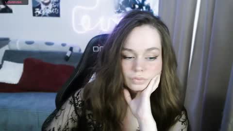 Snapshot of bad_girl009 chatting on 12-02-24, 07:14 Lin online show from 12-02-24, 07:14