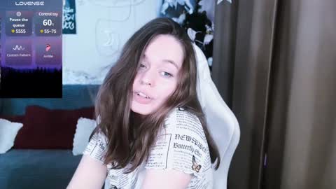 Snapshot of bad_girl009 chatting on 12-14-24, 07:03 Lin online show from 12-14-24, 07:03