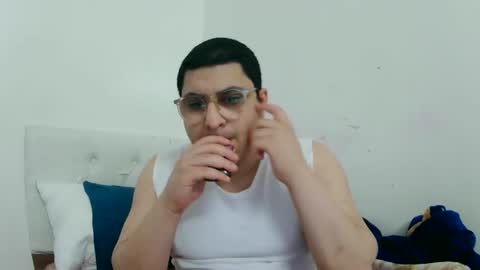 Snapshot of badboixx chatting on 02-09-25, 07:09 badboixx online show from 02-09-25, 07:09