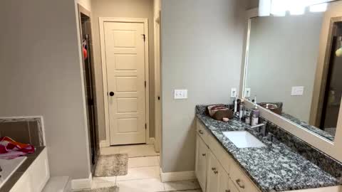 HotWifeFun32 online show from 12-24-24, 02:43