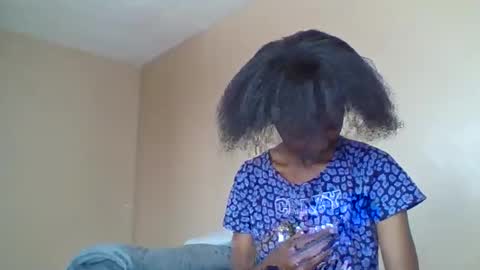 baddie_bunnie online show from 12-18-25, 10:54