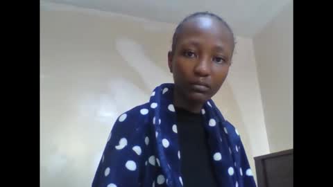 baddie_bunnie online show from 04-05-26, 07:27