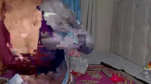 Snapshot of baddie_caramell chatting on 10-05-25, 04:22 baddie_caramell online show from 10-05-25, 04:22