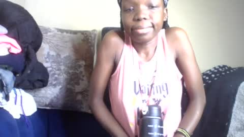 Snapshot of baddie_floxxy chatting on 06-17-26, 02:47 baddie_floxxy online show from 06-17-26, 02:47