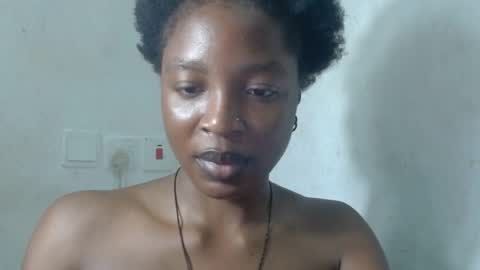 Snapshot of baddiebitchx chatting on 06-17-26, 11:38 baddiebitchx online show from 06-17-26, 11:38