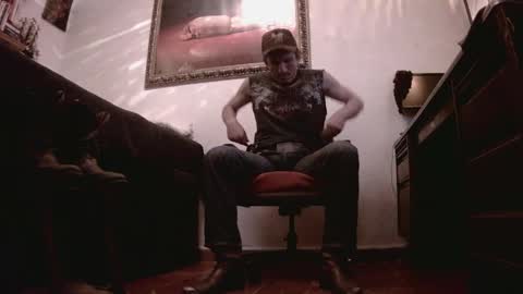 Mexican livin Off the Wall online show from 04-06-26, 01:58