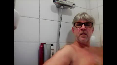 baggelina75 online show from 01-20-25, 06:10