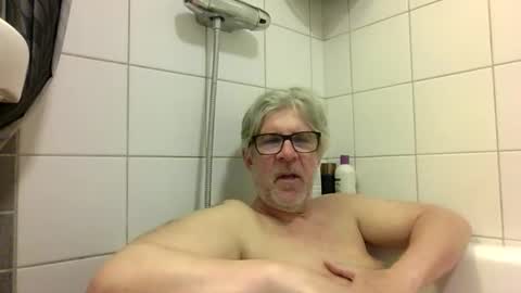 baggelina75 online show from 04-23-26, 08:00