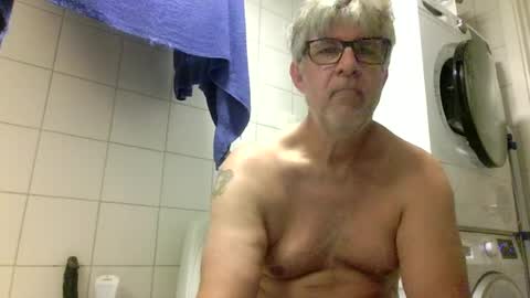 Snapshot of baggelina75 chatting on 07-01-26, 07:21 baggelina75 online show from 07-01-26, 07:21