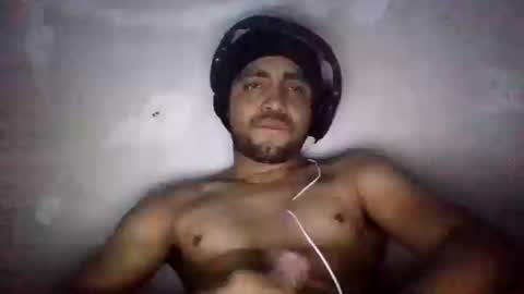 Snapshot of bagh950120pa3 chatting on 01-22-25, 05:59 EMMA95 online show from 01-22-25, 05:59