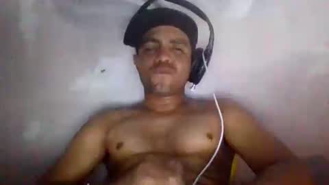 Snapshot of bagh950120pa3 chatting on 01-31-25, 12:39 EMMA95 online show from 01-31-25, 12:39