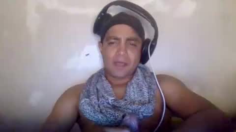 Snapshot of bagh950120pa3 chatting on 02-01-25, 06:43 EMMA95 online show from 02-01-25, 06:43
