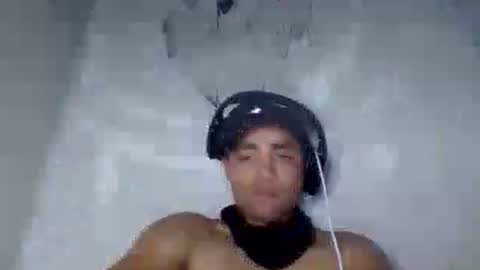 Snapshot of bagh950120pa3 chatting on 02-03-25, 01:52 EMMA95 online show from 02-03-25, 01:52